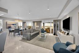 Picture of 2901 S Bayshore Dr # 13F, Miami, FL 33133