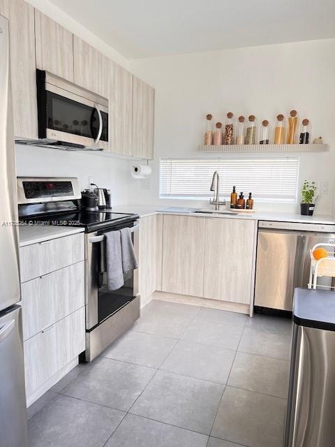Picture of 628 NW 5Th Ave, Hallandale Beach FL 33009