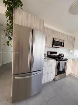 Picture of 628 NW 5Th Ave, Hallandale Beach, FL 33009