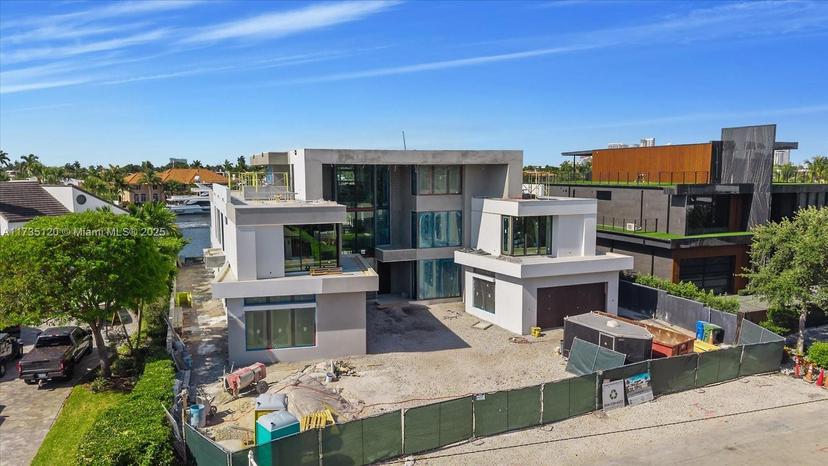 Picture of 725 Middle River Dr, Fort Lauderdale FL 33304
