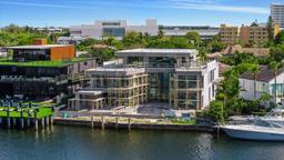 Picture of 725 Middle River Dr, Fort Lauderdale, FL 33304