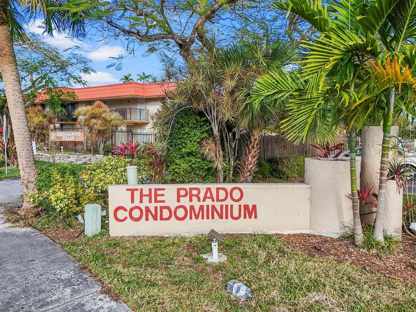 Picture of 10641 SW 108Th Ave # 2E, Miami FL 33176