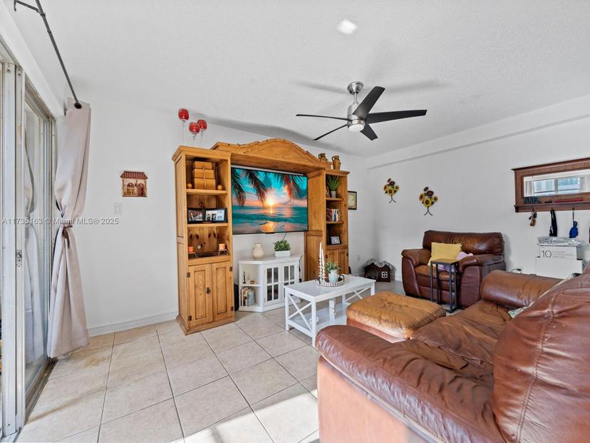 Picture of 10641 SW 108Th Ave # 2E, Miami FL 33176