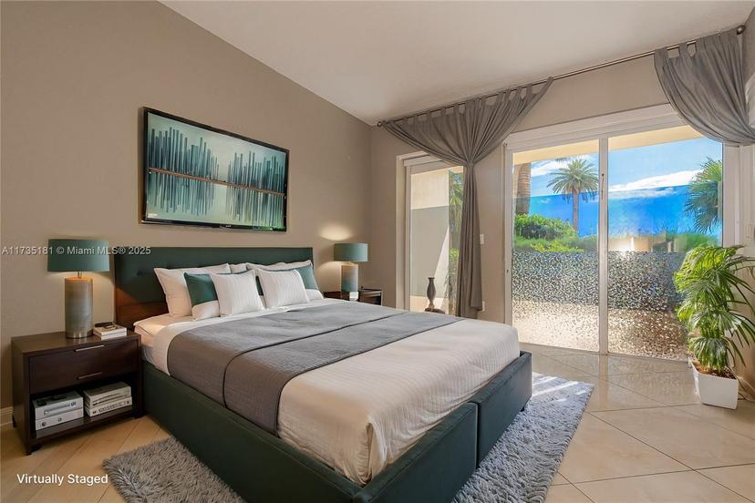 Picture of 11111 Biscayne Blvd # 1G, Miami FL 33181