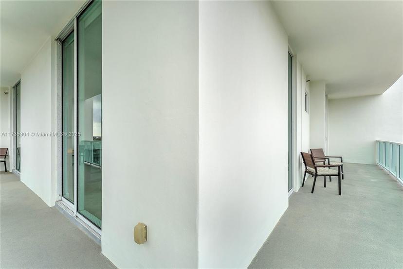Picture of 2525 SW 3Rd Ave # 1008, Miami FL 33129