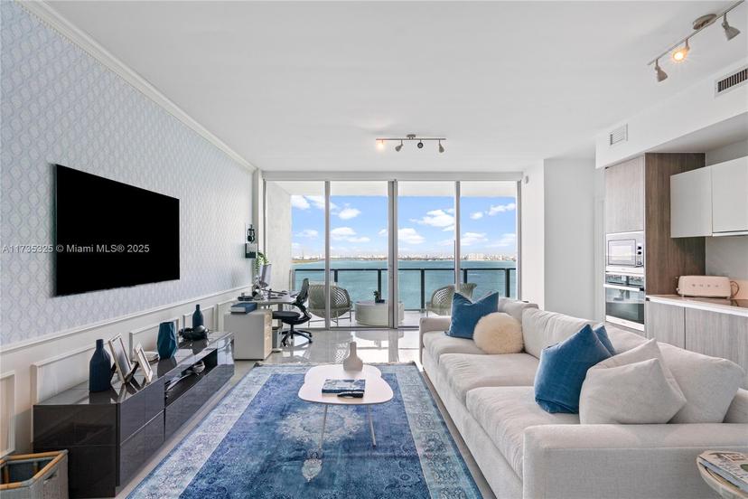 Picture of 2900 NE 7Th Ave # 1804, Miami FL 33137