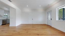 Picture of 870 NE 157 Terr, North Miami Beach, FL 33162