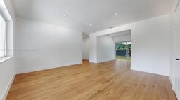 Picture of 870 NE 157 Terr, North Miami Beach, FL 33162
