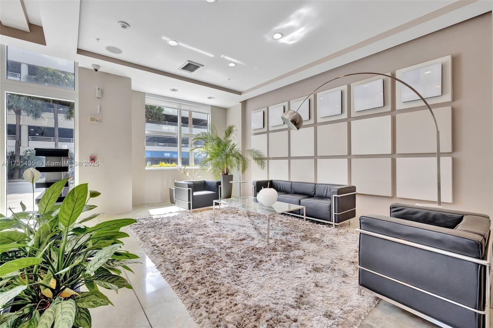 Picture of 313 NE 2Nd St # 703, Fort Lauderdale, FL 33301