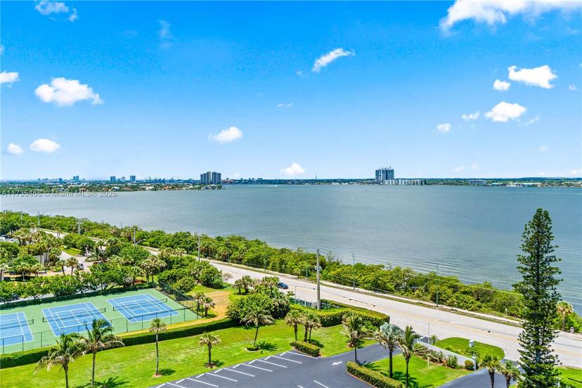 Picture of 5420 N Ocean Dr # 1106, Singer Island FL 33404