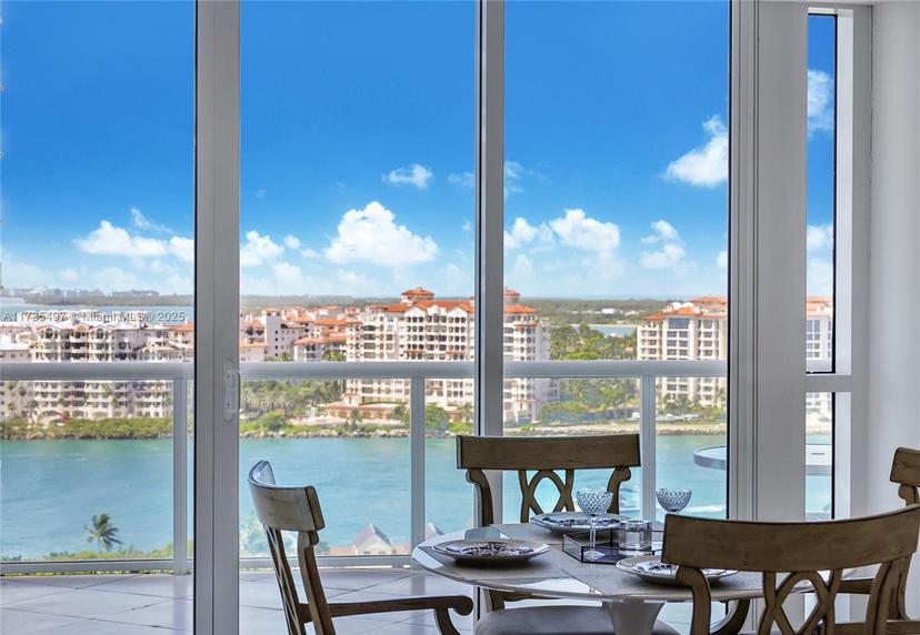 Picture of 50 S Pointe Dr # 1704, Miami Beach FL 33139