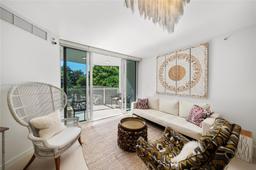 Picture of 2155 Washington Ct # 208, Miami Beach, FL 33139