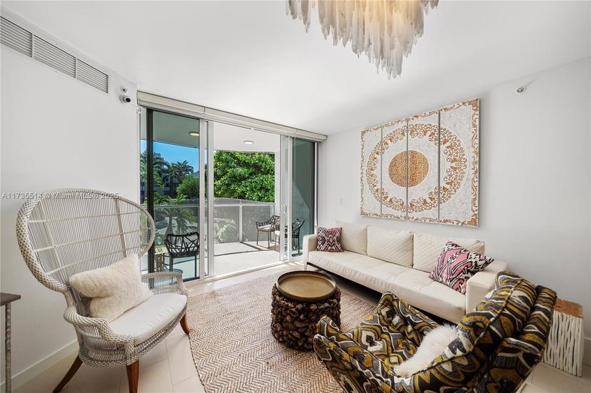 Picture of 2155 Washington Ct # 208, Miami Beach FL 33139