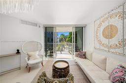 Picture of 2155 Washington Ct # 208, Miami Beach, FL 33139