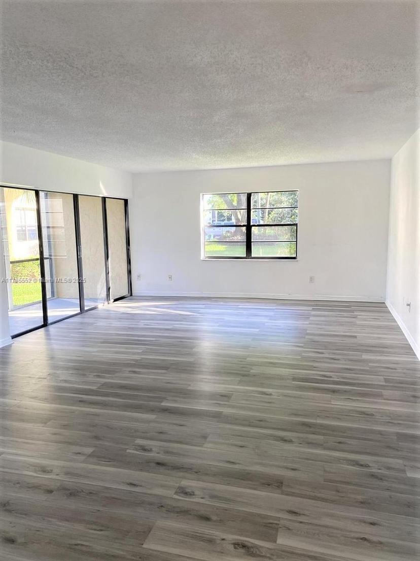 Picture of 2050 Oleander Blvd # 101, Fort Pierce FL 34950