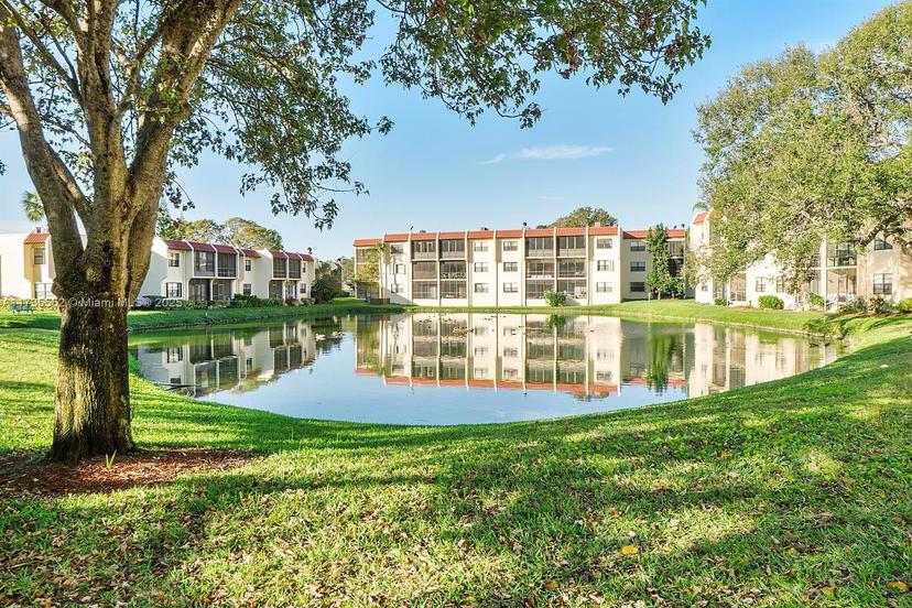 Picture of 2050 Oleander Blvd # 101, Fort Pierce FL 34950