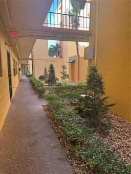 Picture of 1975 W 44Th Pl # 106, Hialeah, FL 33012