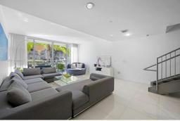 Picture of 2950 NE 188Th St # 121, Aventura, FL 33180
