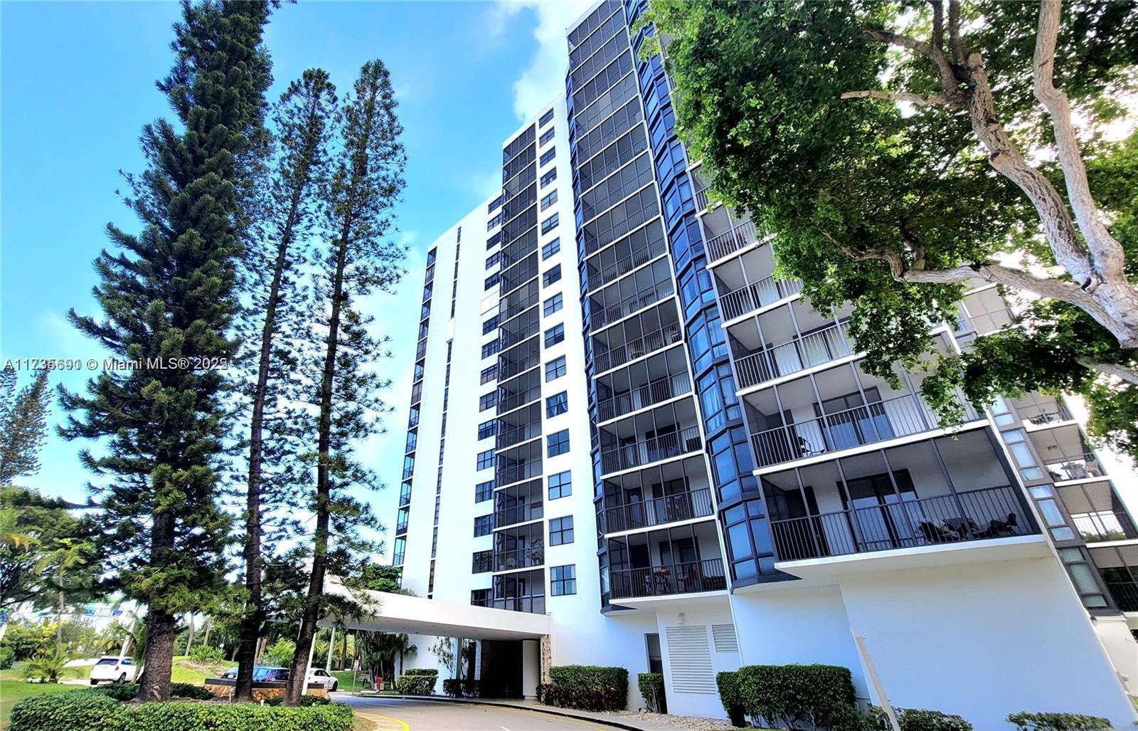 Picture of 20100 W Country Club Dr # 204, Aventura, FL 33180