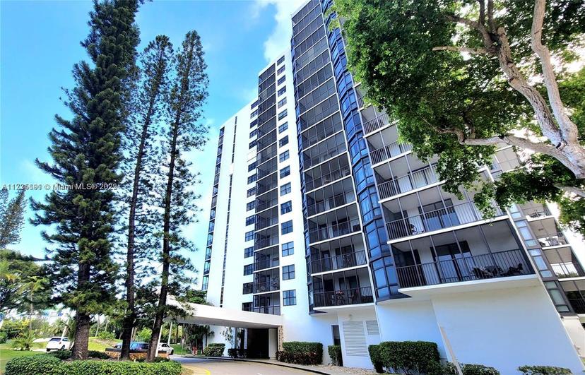 Picture of 20100 W Country Club Dr # 204, Aventura FL 33180
