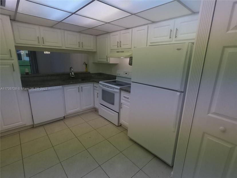 Picture of 6575 W Oakland Park Blvd # 114, Lauderhill FL 33313