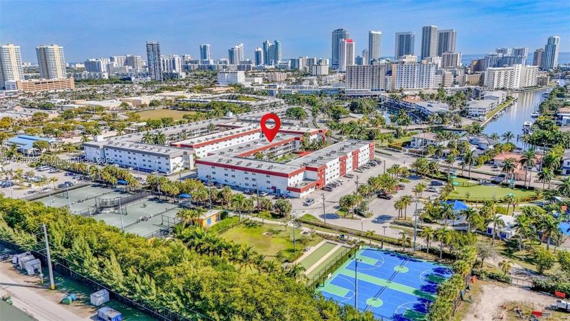 Picture of 580 Egret Dr # 119, Hallandale Beach FL 33009
