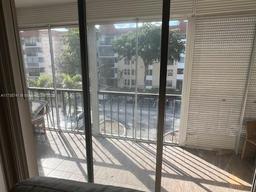 Picture of 4170 Inverrary Dr # 305, Lauderhill, FL 33319