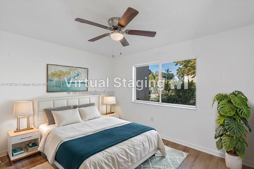 Picture of 14040 NE 3Rd Ct # 1, Miami FL 33161