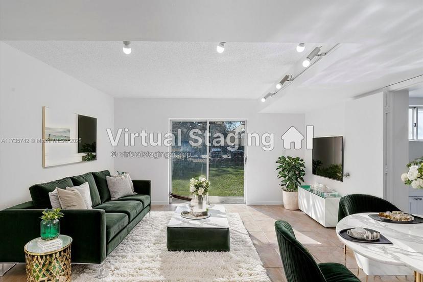 Picture of 14040 NE 3Rd Ct # 1, Miami FL 33161