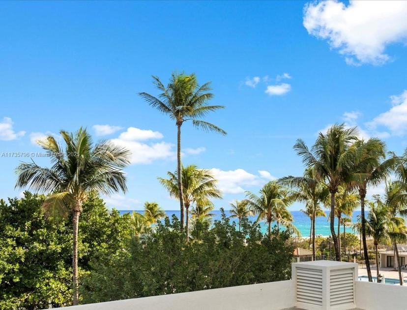 Picture of 2655 Collins Ave # 510, Miami Beach FL 33140