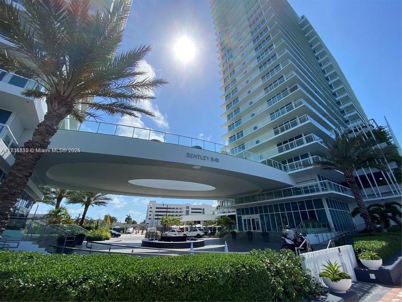 Picture of 540 West Ave # 1812, Miami Beach FL 33139
