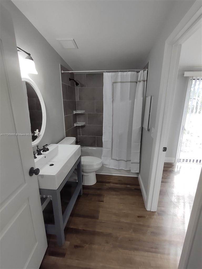 Picture of 142 SE Castana Ct, Port St. Lucie FL 34983