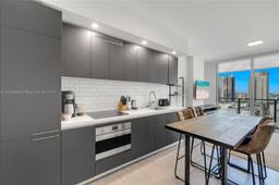 Picture of 227 NE 2Nd St # 2305, Miami, FL 33132