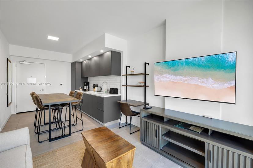 Picture of 227 NE 2Nd St # 2305, Miami FL 33132