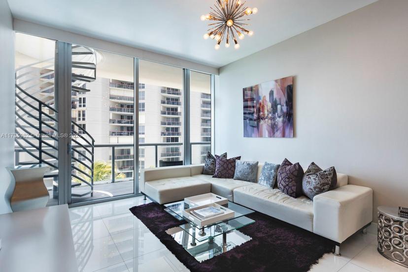 Picture of 6799 Collins Ave # 507, Miami Beach FL 33141