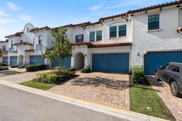 Picture of 11724 SW 13Th Ln # 11724, Pembroke Pines, FL 33025