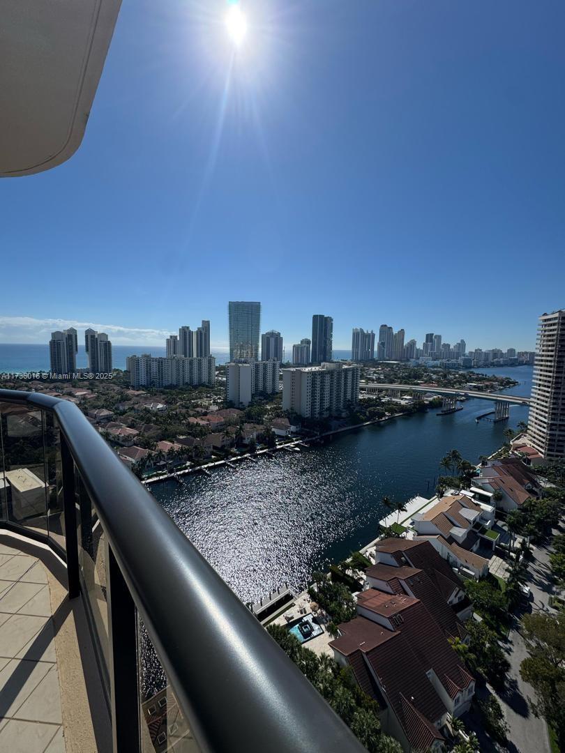 Picture of 19667 Turnberry Way # B, Aventura FL 33180