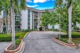 Picture of 1301 River Reach Dr # 114, Fort Lauderdale, FL 33315