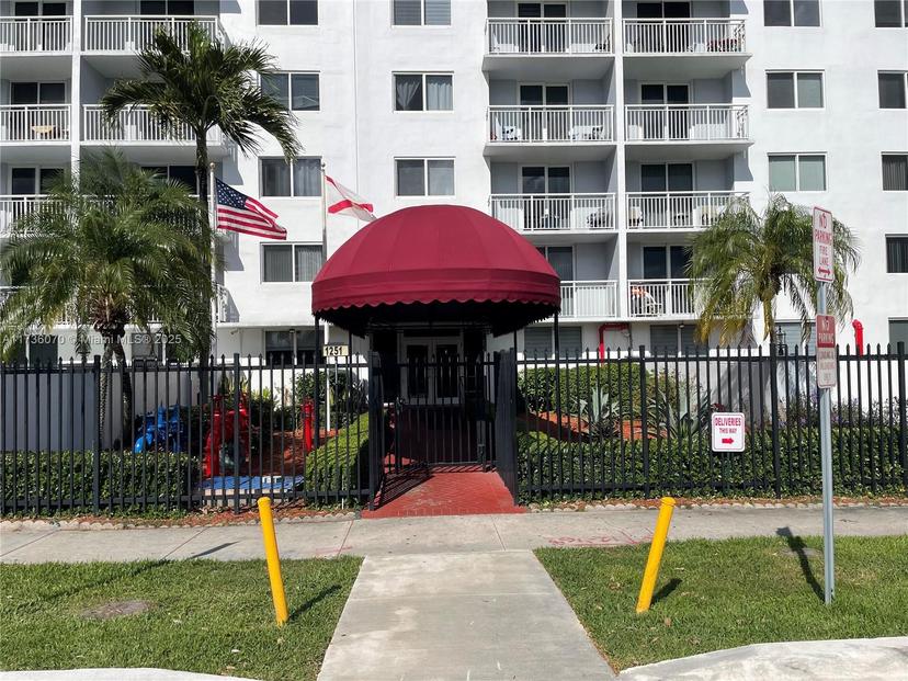 Picture of 1251 NE 108Th St # 807, Miami FL 33161