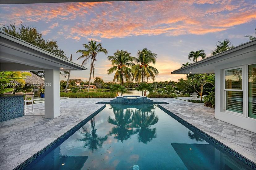Picture of 16141 W Troon Cir, Miami Lakes FL 33014