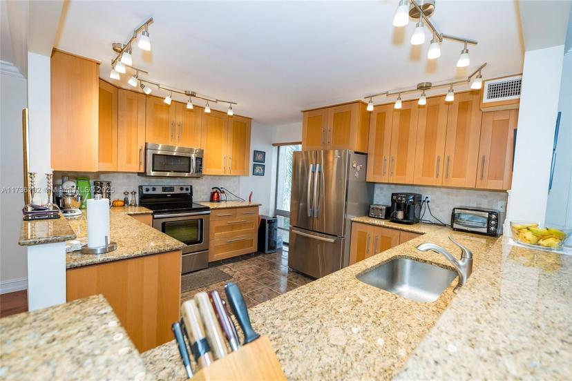Picture of 6619 Burning Wood Dr # 274, Boca Raton FL 33433