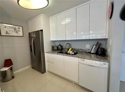 Picture of 155 Ocean Lane Dr # 407, Key Biscayne, FL 33149