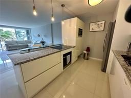 Picture of 155 Ocean Lane Dr # 407, Key Biscayne, FL 33149