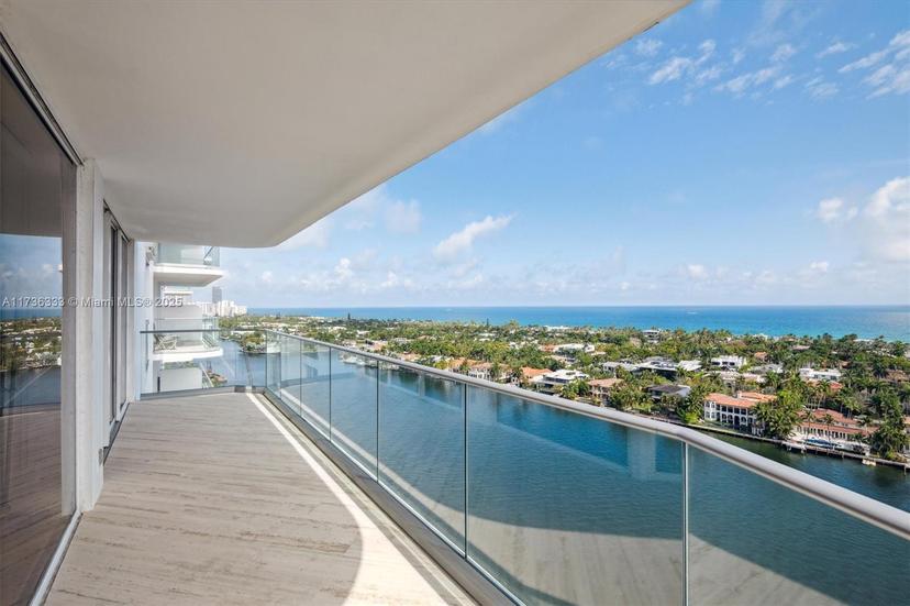 Picture of 19707 Turnberry Way # 20H, Aventura FL 33180