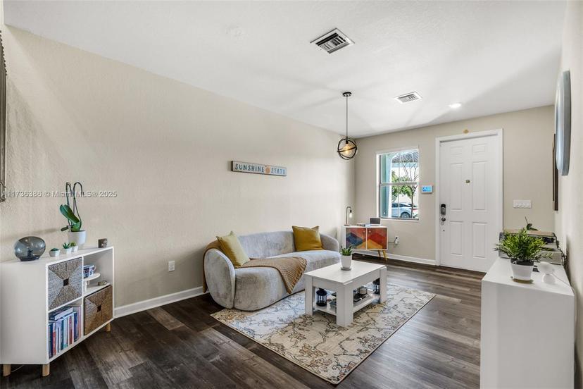 Picture of 18330 NW 91St Ct # 18330, Hialeah FL 33018
