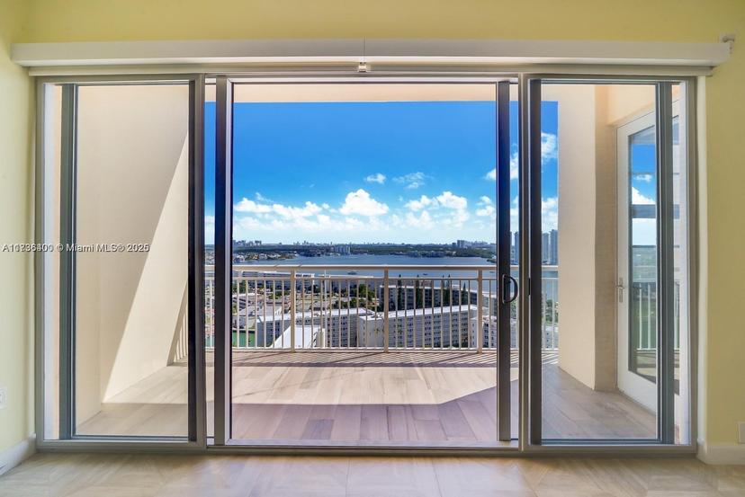 Picture of 18031 Biscayne Blvd, Aventura FL 33160