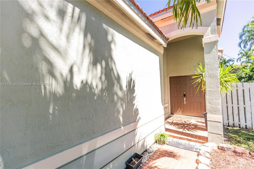 Picture of 814 Kapok Way, Weston FL 33327