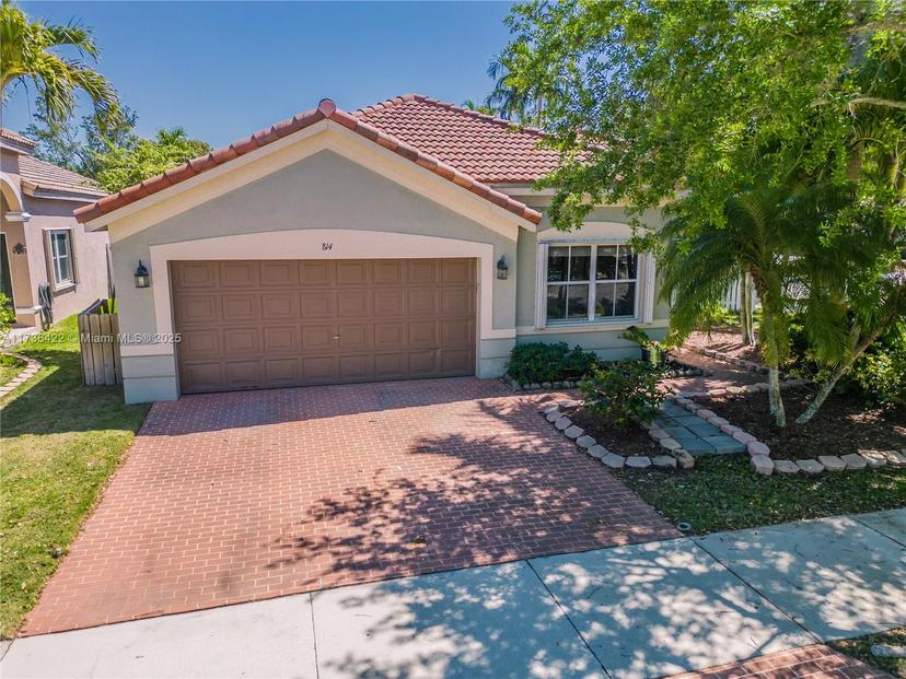 Picture of 814 Kapok Way, Weston FL 33327