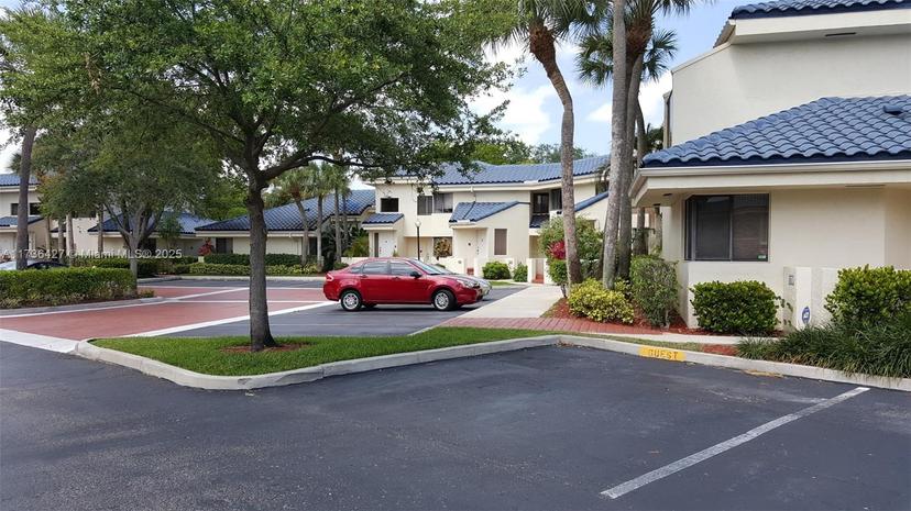 Picture of 1700 NW 81St Way, Plantation FL 33322