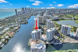 Picture of 20515 E Country Club Dr # 1042, Aventura, FL 33180